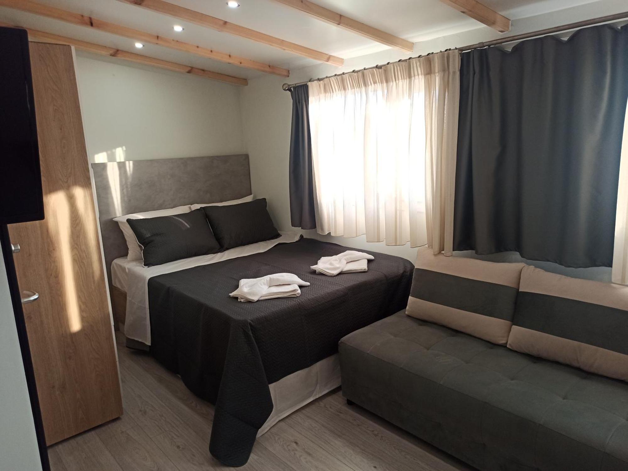 Axas Apartments Michaniona Eksteriør bilde